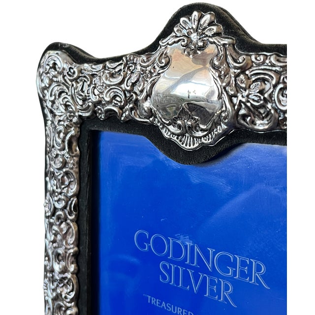 Godinger Large Vintage Godinger Silverplated Rococo Picture Frame 10.75" Tall for 5" × 7" Photo For Sale - Image 4 of 10