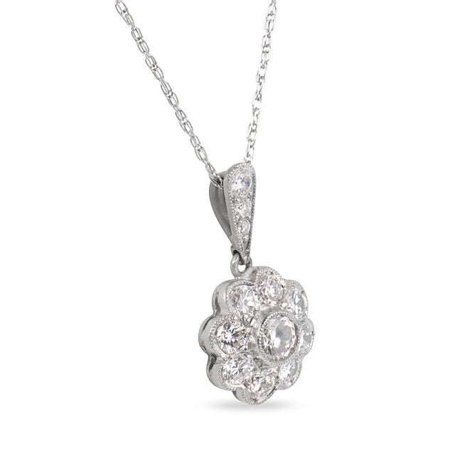 Contemporary Art Deco Style Diamond Flower Cluster Platinum Pendant Necklace For Sale - Image 3 of 7