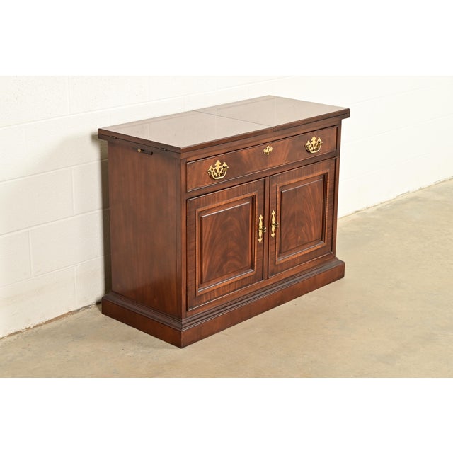 Drexel Heritage Drexel Heritage Georgian Flame Mahogany Flip Top Buffet Server or Bar Cabinet For Sale - Image 4 of 16