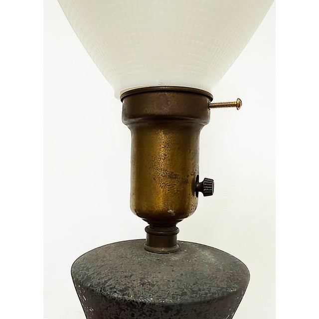1960s Vintage 1960s Hollywood Regency Pottery Table Lamp For Sale - Image 5 of 8