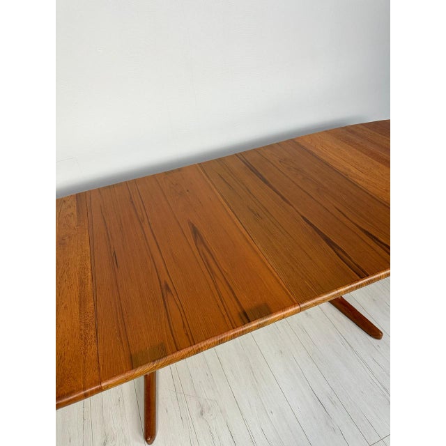 Brown Mid-Century Danish Teak Extendable Dining Table from Juul Kristensen, 1960s For Sale - Image 8 of 11