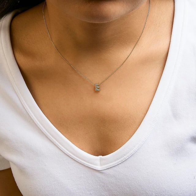 10K Yellow Gold Diamond Accent "E" Initial Bubble Pendant Necklace For Sale - Image 4 of 5