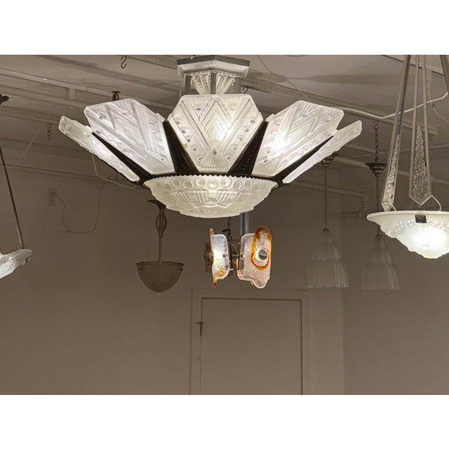 French Art Deco Chandelier by G Leleu For Sale - Image 9 of 13