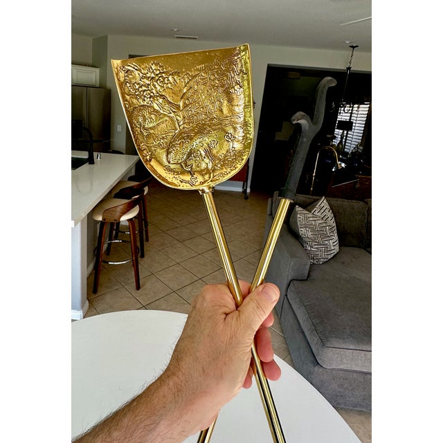 Brass Vintage James Mont Style Brass Fireplace Shovel & Poker Duo – Mid-Century Asian For Sale - Image 8 of 11