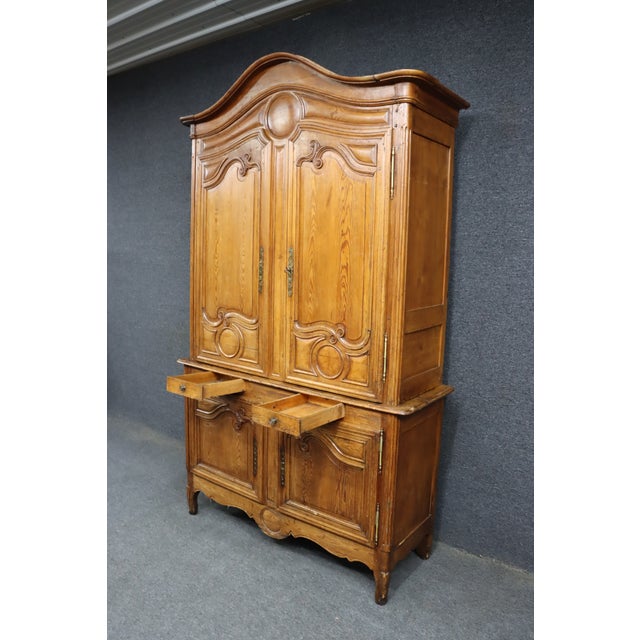Wood 18th Century French Provincial Pine Linen Press Cabinet For Sale - Image 7 of 13