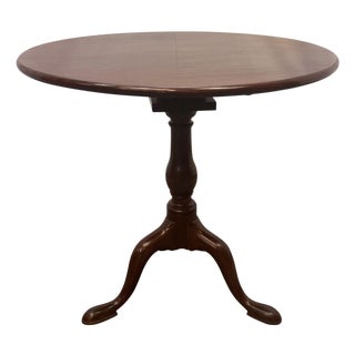 Vintage Traditional Chippendale Style Mahogany Tilt Too Accent Table For Sale