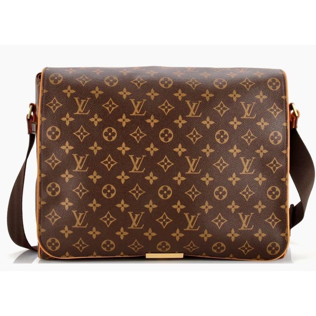 Contemporary Louis Vuitton Abbesses Messenger Bag Monogram Canvas, Crossbody For Sale - Image 3 of 18