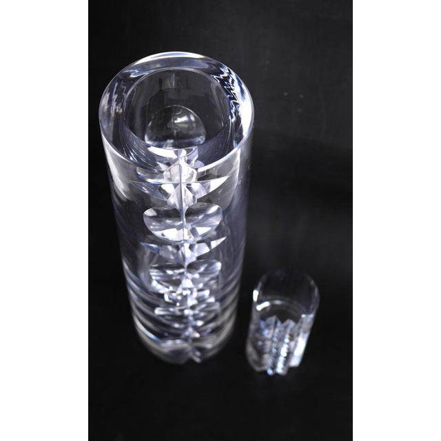 Mid-Century Modern Crystal Hand Cut Decorative Art Vase and Art Object by Mona Morales Schildt for Kosta, Sweden, 1960s, Set of 2 For Sale - Image 17 of 18