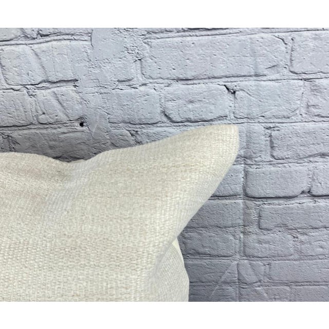 Turkish 20 x 20 Hemp Pillow Turkish Cushion Natural Grayish White Pillow Cushion Cover For Sale - Image 3 of 4