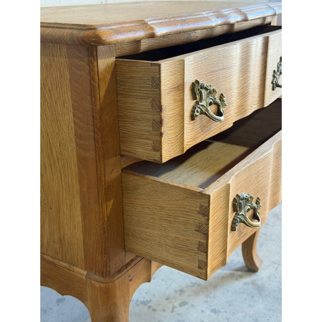 Vintage Danish Oak Nightstand End Table W Serpentine Drawers Scandinavian Style For Sale - Image 4 of 9