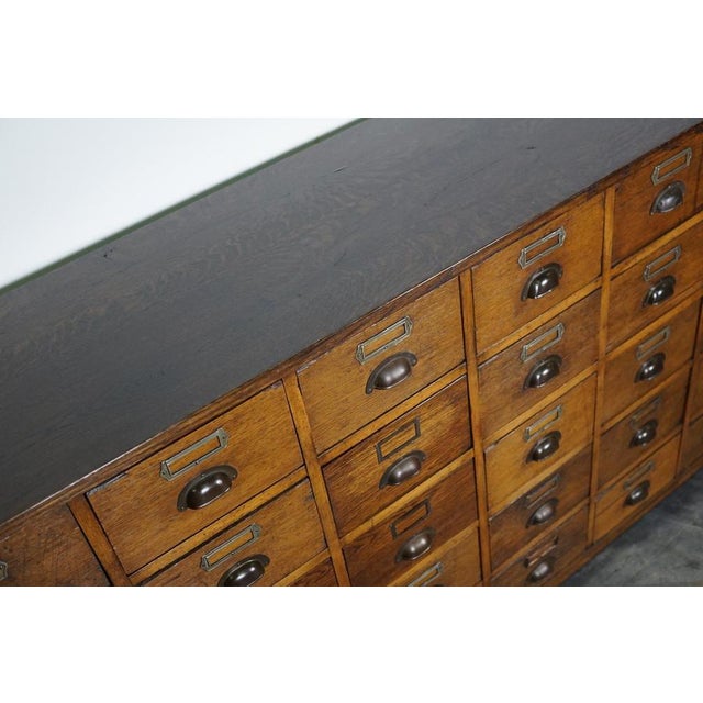 Large German Industrial Oak Apothecary Cabinet or Chest of Drawers, 1930s For Sale - Image 17 of 18