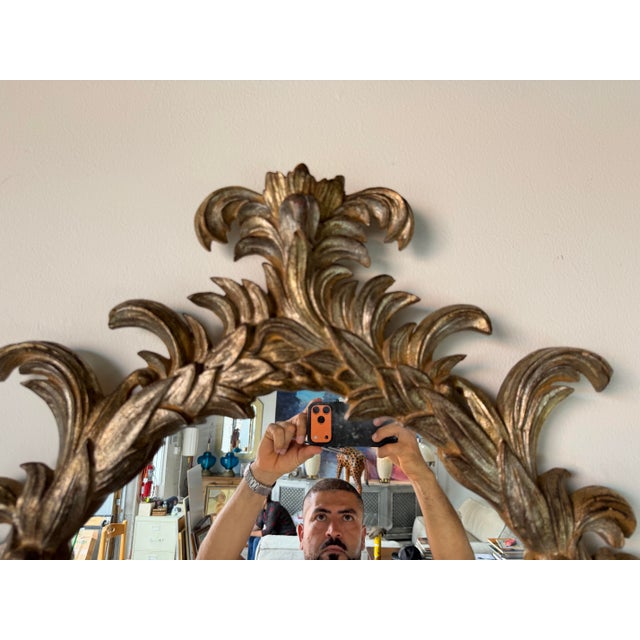 1960s 1960s Italian Hollywood Regency Gilt Carved Wood Wall Mirror For Sale - Image 5 of 12