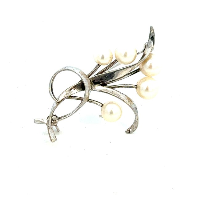 1990s 1990s Mikimoto Akoya Pearl Brooch 6.15 Mm Sterling Silver Estate M456 For Sale - Image 5 of 9