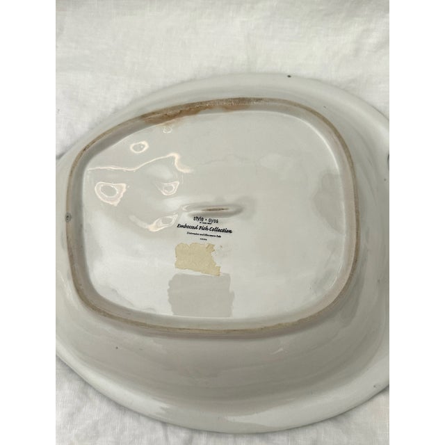Late 20th Century Vintage Style-Eyes Green Fish Serving Bowl For Sale - Image 5 of 6