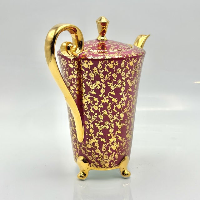 Ceramic Vintage Ruby Red Porcelain Coffee Service with Gilt Romantic Fragonard Scene from Limoges, 1970s, Set of 13 For Sale - Image 7 of 18