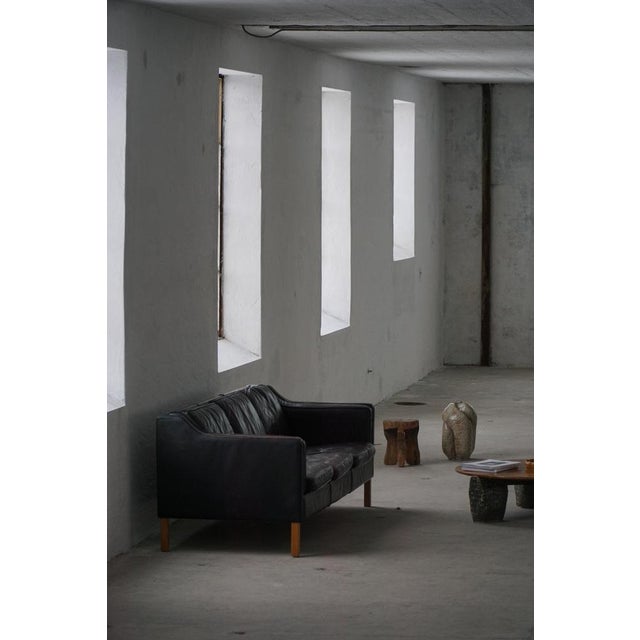 Mid-Century 3-Seater Sofa in Patinated Black Leather from Mogens Hansen, 1970s For Sale - Image 10 of 18