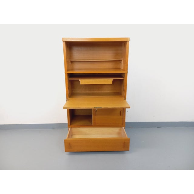 Mid-Century Modern Vintage Oak Bookshelf with Secretary, 1960s For Sale - Image 3 of 17
