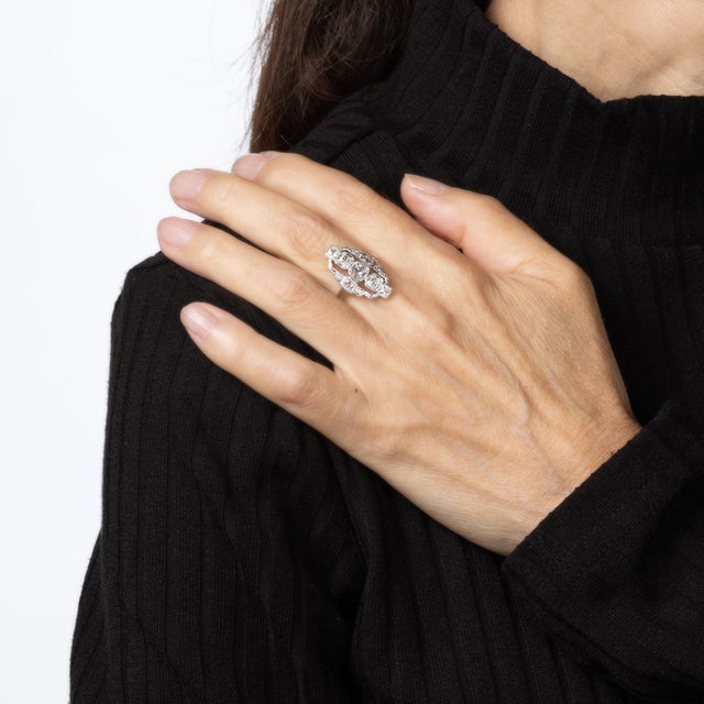 Vintage Art Deco 1.30ct Diamond Ring Sz 6 Platinum Cocktail Fine Estate Jewelry For Sale In Los Angeles - Image 6 of 7