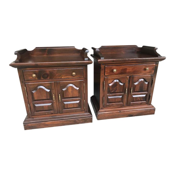 Vintage Ethan Allen Antiqued Pine Old Tavern Collection Nightstands a
