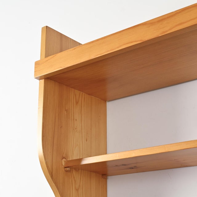 Pine Wall Shelf attributed to Charlotte Perriand for Les Arcs, 1800 For Sale - Image 6 of 11