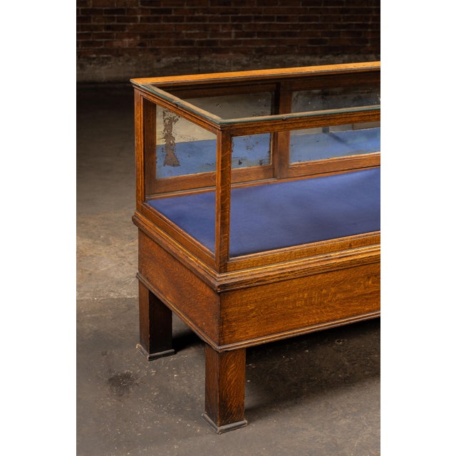 Antique Quartersawn Oak "Peerless" Display Case by Jac. Lederer For Sale In Chicago - Image 6 of 18