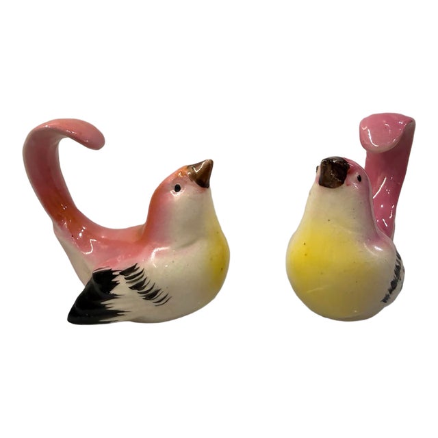 Vintage 1950s Japan Pink and Yellow Songbird Salt and Pepper Shakers, a Pair For Sale