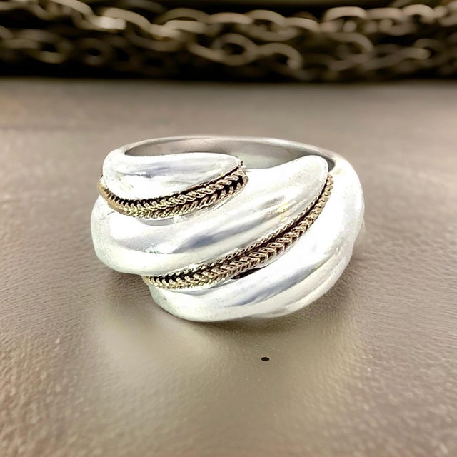 1990s Tiffany & Co Estate Shrimp Ring Size 5.25 14k Gold + Sterling Silver For Sale - Image 9 of 12