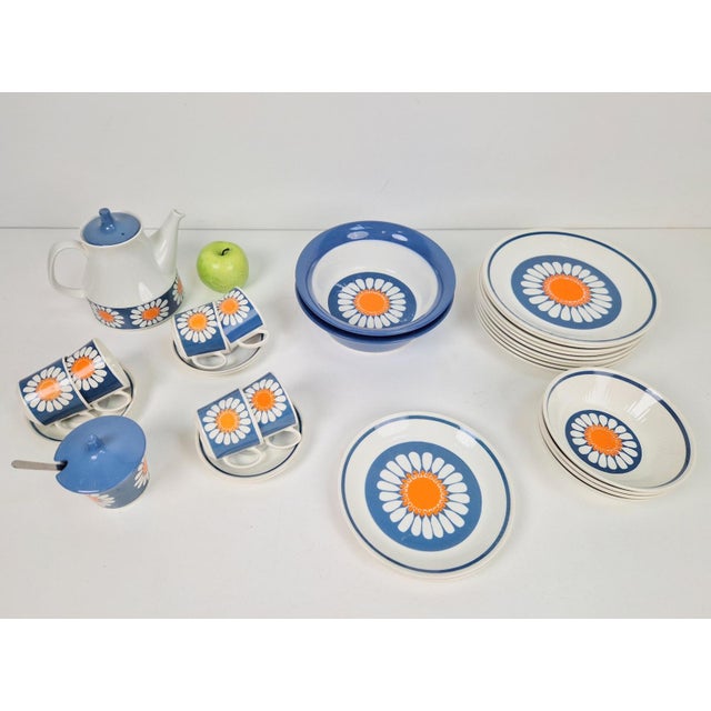 Daisy Turi Tableware from Figgjo Flint, Norway, 1960s, Set of 24 For Sale - Image 10 of 18