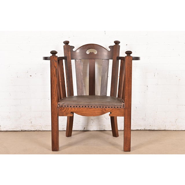 A gorgeous antique Mission or Arts & Crafts period cube club chair or armchair In the manner of Stickley Brothers USA,...