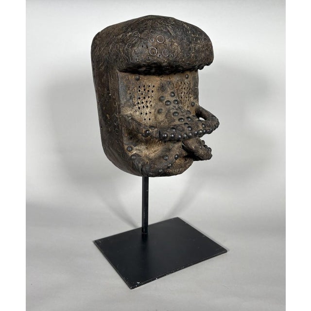 Studded tribal mask - Dan-Guéré. Ivory Coast, Africa For Sale