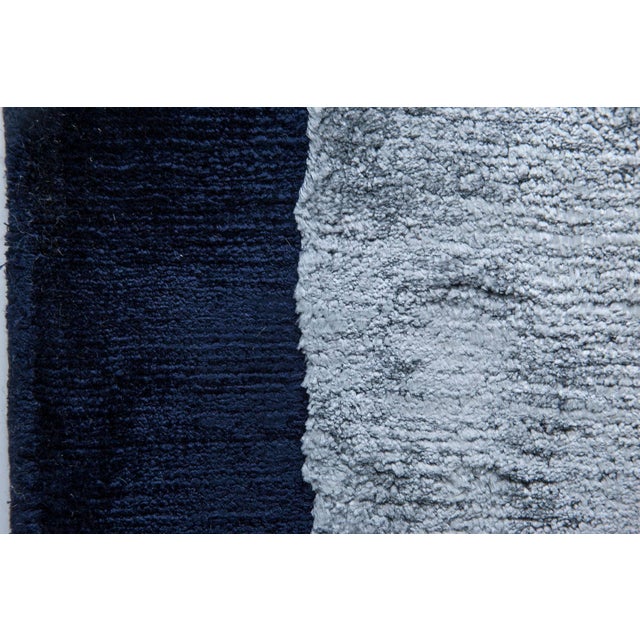 Early 21st Century High-Quality Contemporary Handmade Silk Rug by Doris Leslie Blau For Sale - Image 5 of 6