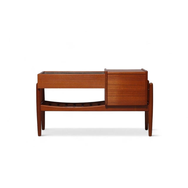 Mid 20th Century Arne Wahl Iversen Model 36 Planter / Hallway Chest in Teak For Sale - Image 10 of 11