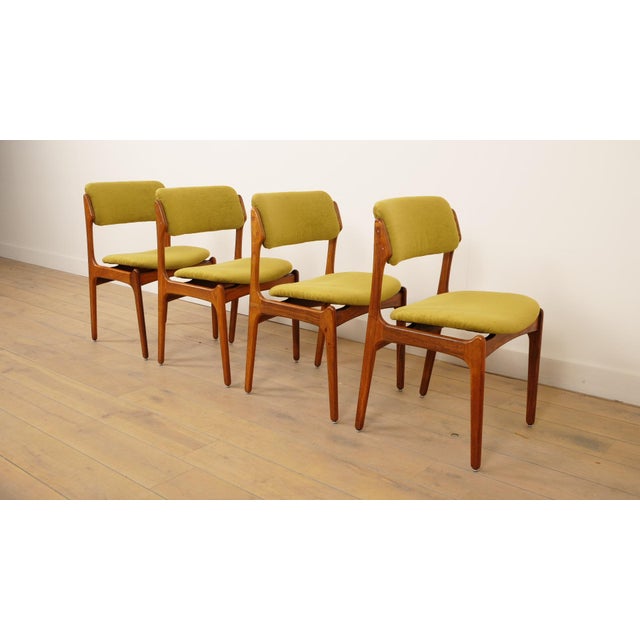 Dining Chairs with Armrests in Rosewood by Erik Buch, Set of 4 For Sale - Image 9 of 17