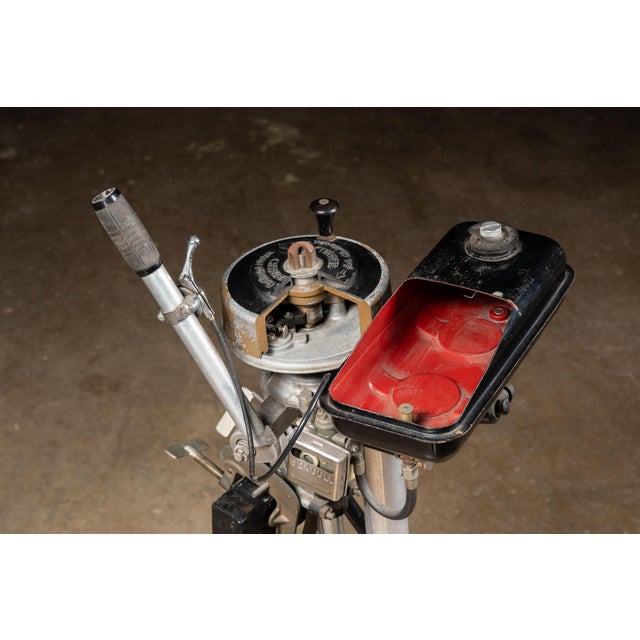 Gray Vintage Seagull Cutaway Motor Demonstrator For Sale - Image 8 of 18