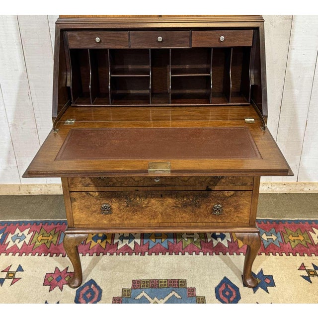 English Writing Desk in Walnut Burl, 1930s For Sale - Image 17 of 18