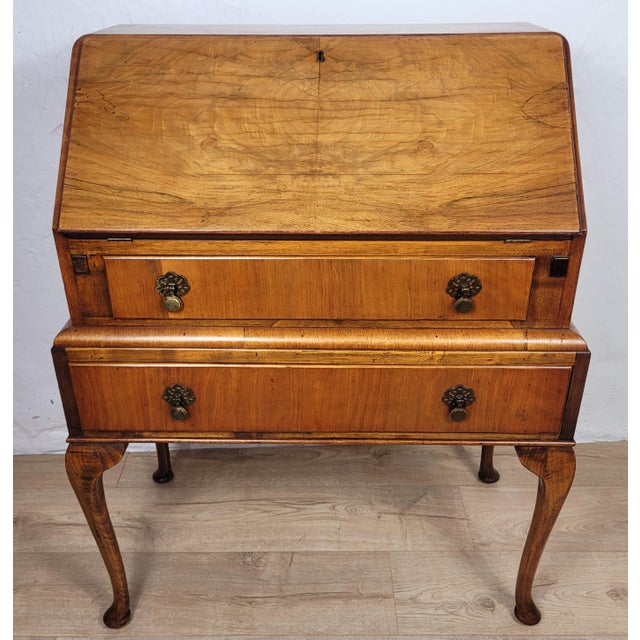 Vintage Walnut Writing Bureau from Denby & Spinks, 1940s For Sale - Image 18 of 18