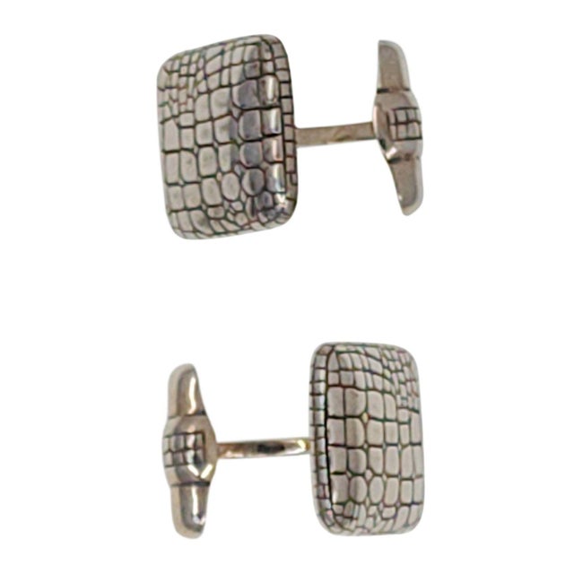 Estate Baldessarini snake skin sterling silver cuff links. These square cuff links are stunning with their snake skin...
