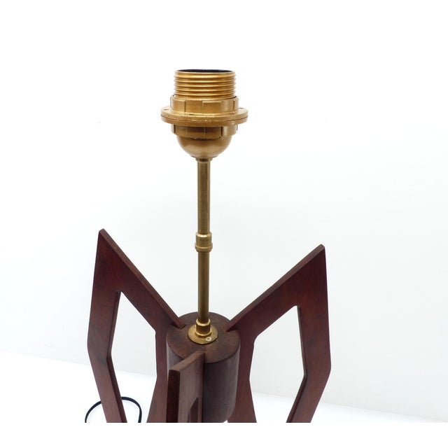 Brown Large Sculptural Tripod Lamp in Stained Wood with Compass-Shaped Lines, 1960s For Sale - Image 8 of 11
