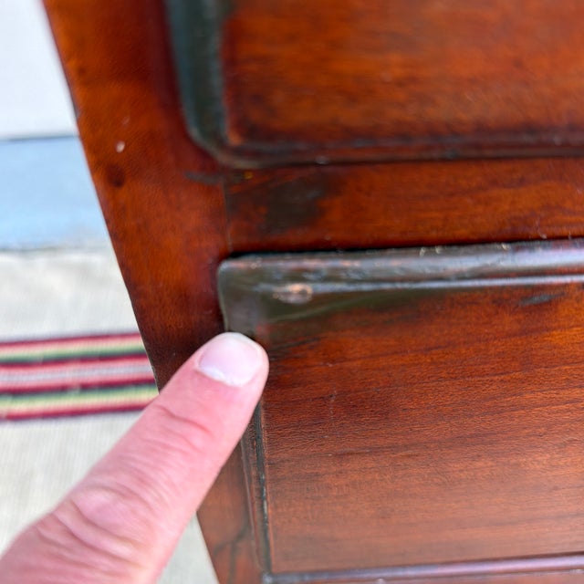 A Very Nice Antique Pennsylvania Hepplewhite Cherry Chest of Drawers, Circa 1800 For Sale - Image 10 of 12
