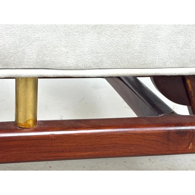 Mid-Century Modern Late 20th Century Gio Ponti Style Italian Modern Bench With Sculptural Wood Base and Brass Accents For Sale - Image 3 of 13