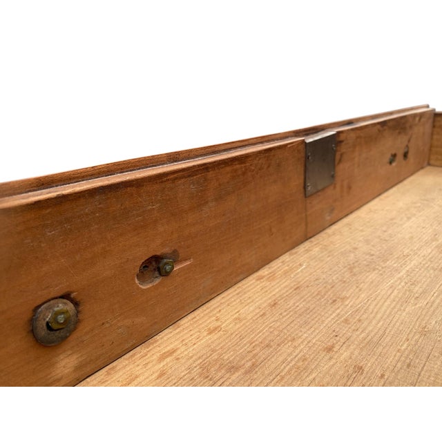 Early 19th Century American Federal Solid Cherry Chest of Drawers, Circa 1800-1820 For Sale - Image 11 of 18