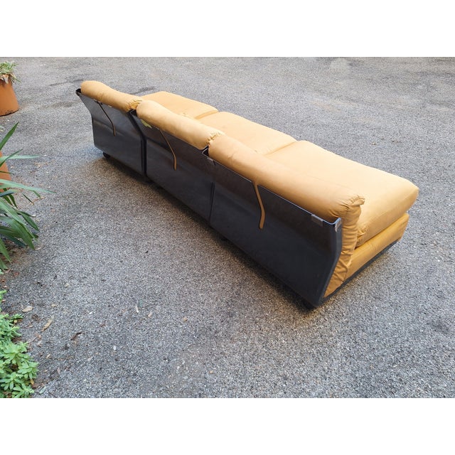 Mid-Century Modern Amanta Chairs with Black Shell by Mario Bellini for B&B, Set of 3 For Sale - Image 3 of 8