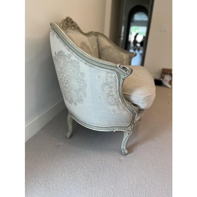 Vintage French Louis XV Style Painted Bergère Settee For Sale - Image 4 of 15