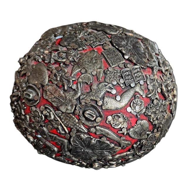 20th Century Mexican Ex-Voto Reliquary For Sale - Image 9 of 13