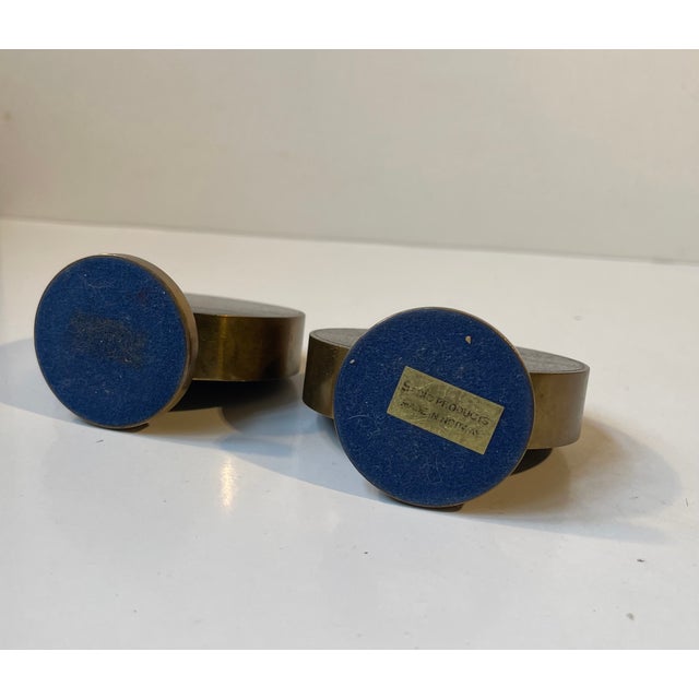 Metal Mid-Century Modern Salt & Pepper Shakers in Natural Stone and Brass from Saulo Norway, 1960s, Set of 2 For Sale - Image 7 of 10