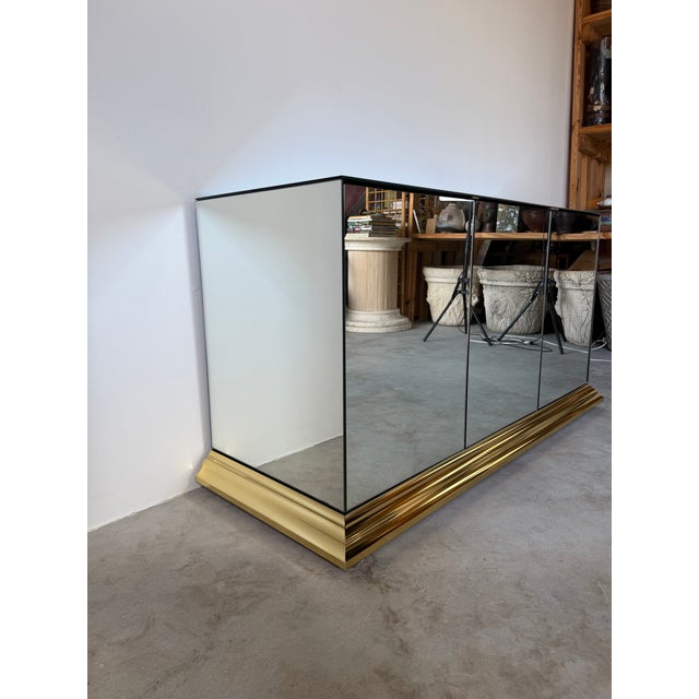 1970s Vintage Ello Furniture Mirrored Glass & Brass Sideboard For Sale In Miami - Image 6 of 15