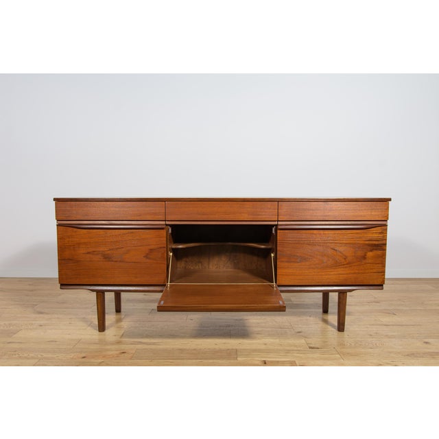 Mid-Century Modern English Teak Sideboard from Stonehill, 1960s For Sale - Image 12 of 18