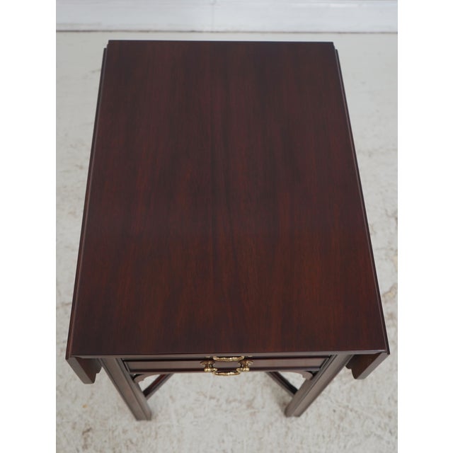 1990s Henkel Harris Drop Side Mahogany Pembroke Table For Sale - Image 5 of 18