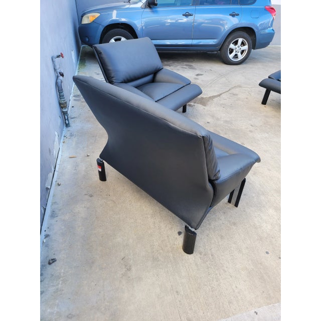 Black 1980s Italian Black Leather Saporiti Lounge Chairs - a Pair For Sale - Image 8 of 13