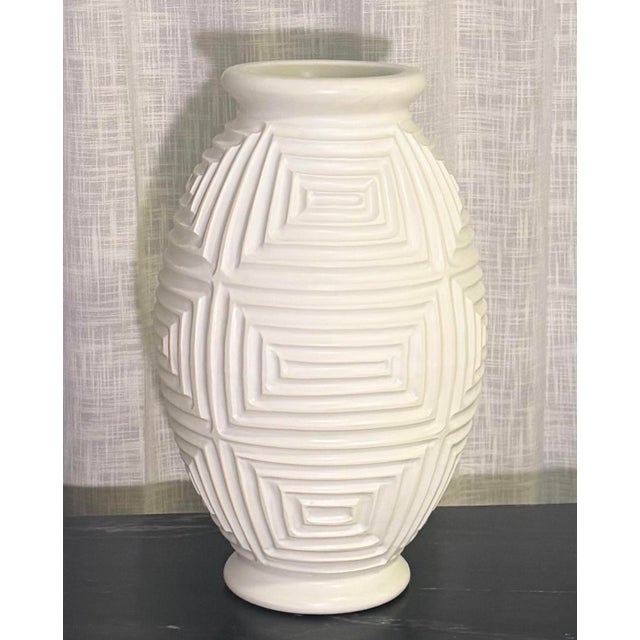 Contemporary Global Views Monumental Sculptural White Ceramic Vase, Geometric Relief, 23” For Sale - Image 3 of 10